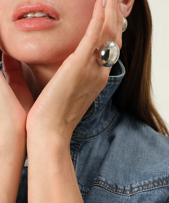 The Bean Sculpture Dome Ring sliver